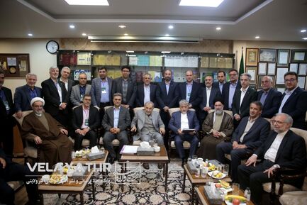 دیدار رئیس ، معاونین و مدیران دانشگاه آزاد اسلامی با دکتر ولایتی
