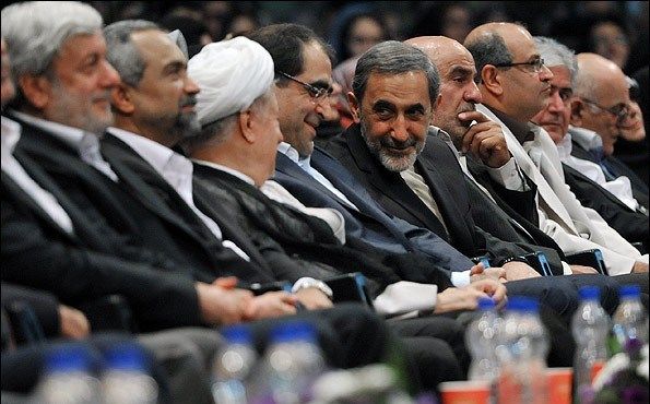 ولایتی: نظام پزشکي جلوي زيرميزي را بگيرد