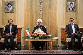 حضور ولایتی در مراسم استقبال از رییس‌جمهور/ عکس