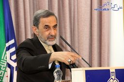 ایران می تواند «سلطان گاز دنیا» شود/ حماسه اقتصادي بدون توجه به حماسه سياسي امکان‌پذير نیست