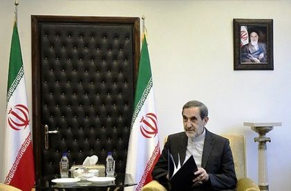 دیدار دکتر ولایتی با رئیس دانشگاه ریمن چین/ عکس