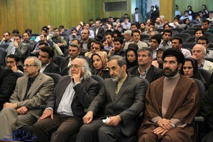 باید «طبیب وار» مشکلات فوری کشور را شناسایی و حل کرد/ با دانستن زبان بینالملل میتوان یک رئیس جمهور موفق بود