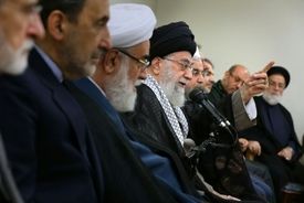 دیدار مقام معظم رهبری با رئیس جمهور و دولت به مناسبت ماه مبارک رمضان