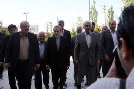 تصاویر اولین جلسه هیئت رئیسه دانشگاه آزاد اسلامی با حضور دکتر ولایتی و دکتر رهبر