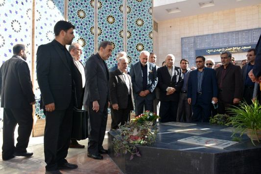 تصاویر اولین بازدید دکتر ولایتی از دانشگاه آزاد اسلامی مشهد