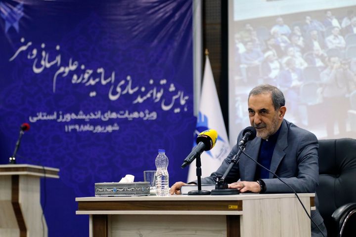 ضرورت همکاری دانشگاه آزاد اسلامی با کشورهای مسلمان در جهت تقویت اشتراکات فرهنگی