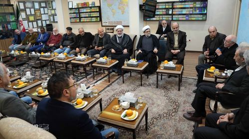 دیدار جمعی از شخصیت‌ها و نخبگان برجسته مجمع جهانی حامیان مقاومت با دکتر ولایتی